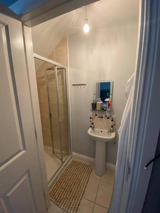 Cheerful 4-Bed Townhouse In Centre Of Newcastle Villa Newcastle  Eksteriør bilde